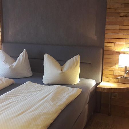 Hotel -Winterfelder Hof Apenburg-Winterfeld ภายนอก รูปภาพ
